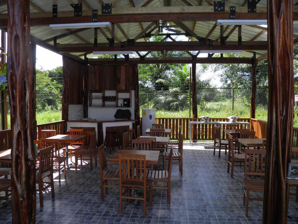 Hotel Utueane Leticia Exterior foto